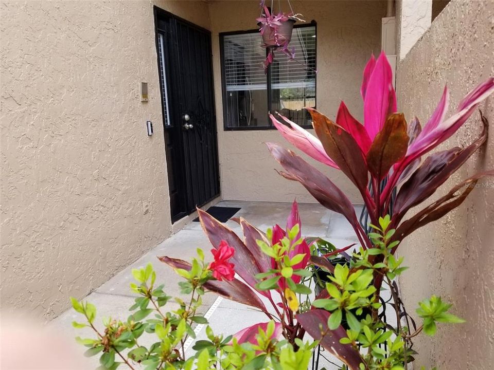 For Rent: $2,600 (3 beds, 2 baths, 1507 Square Feet)