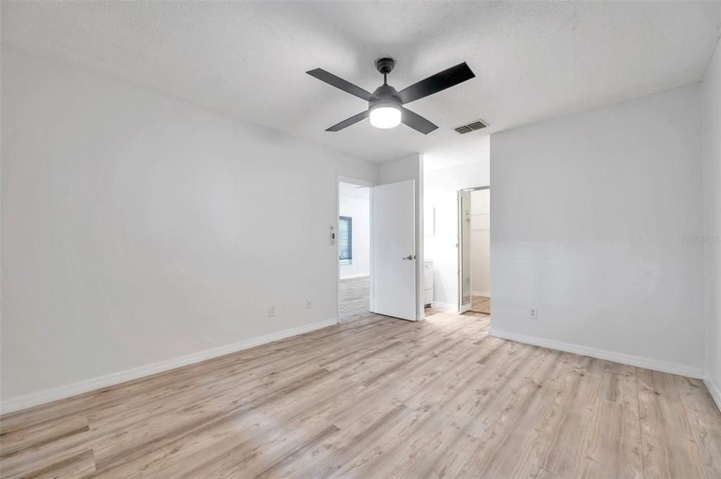 Active With Contract: $299,000 (3 beds, 2 baths, 1216 Square Feet)