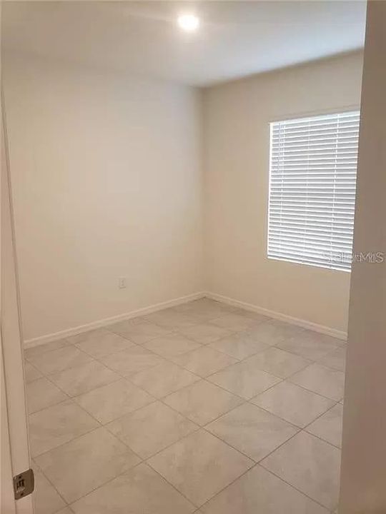 For Rent: $2,000 (4 beds, 2 baths, 1846 Square Feet)