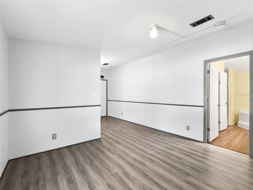 Activo con contrato: $199,900 (3 camas, 2 baños, 1404 Pies cuadrados)