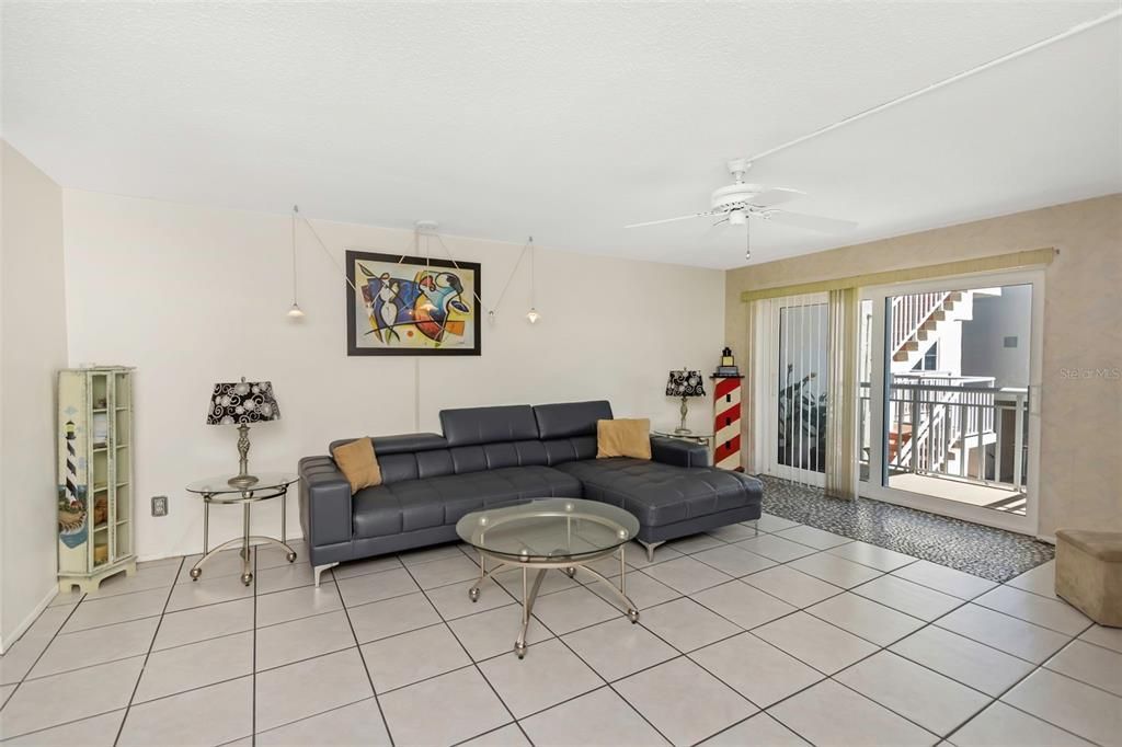 For Sale: $688,898 (2 beds, 2 baths, 1485 Square Feet)