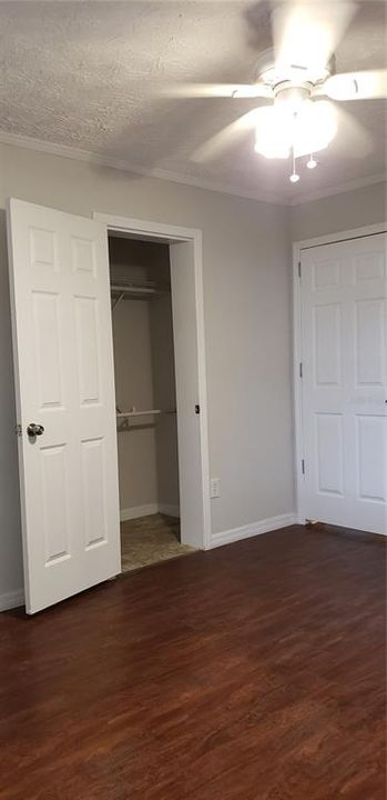 Active With Contract: $169,900 (2 beds, 2 baths, 1080 Square Feet)