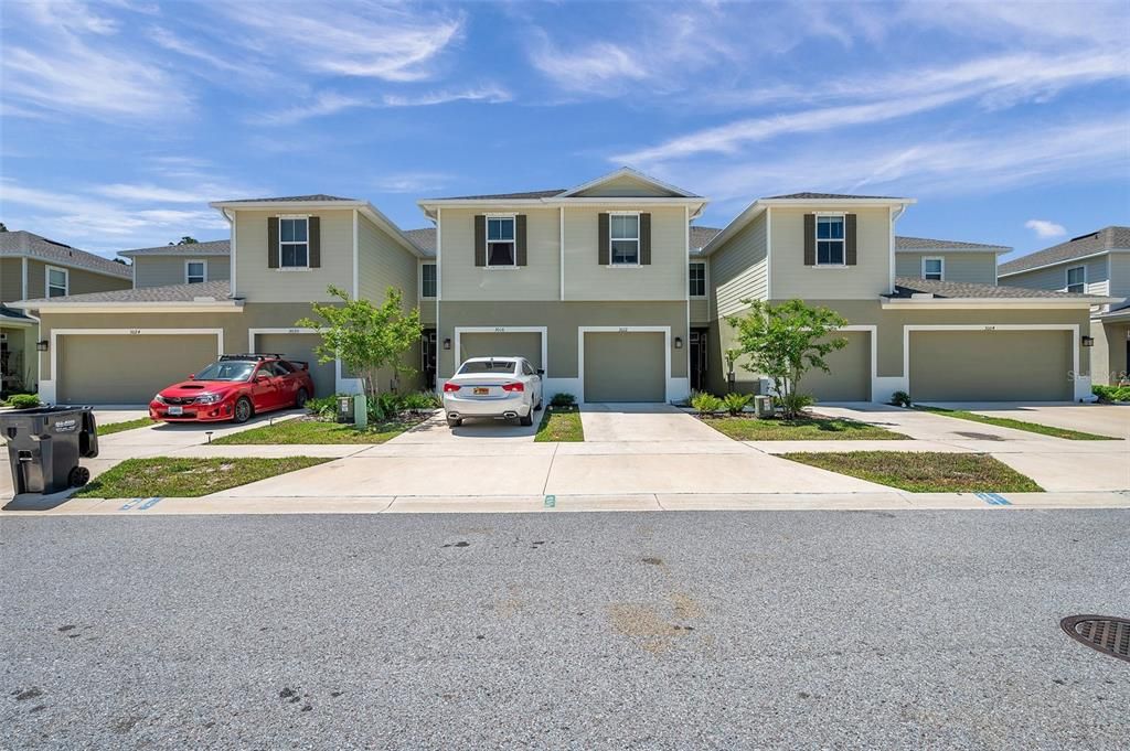 Active With Contract: $300,000 (3 beds, 2 baths, 1444 Square Feet)