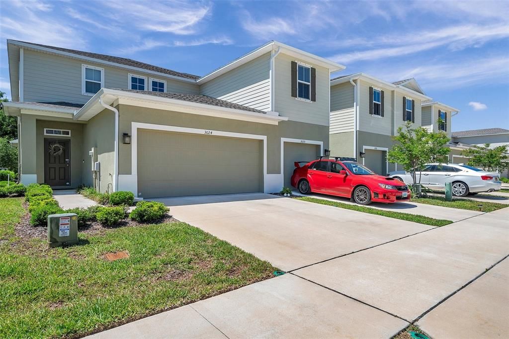 Active With Contract: $300,000 (3 beds, 2 baths, 1444 Square Feet)