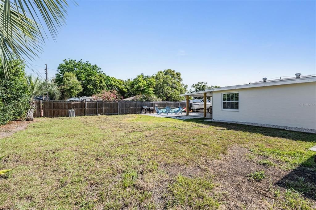 For Sale: $415,000 (3 beds, 2 baths, 1300 Square Feet)