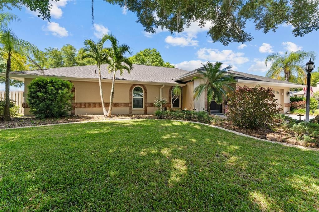 For Sale: $689,000 (3 beds, 2 baths, 2402 Square Feet)