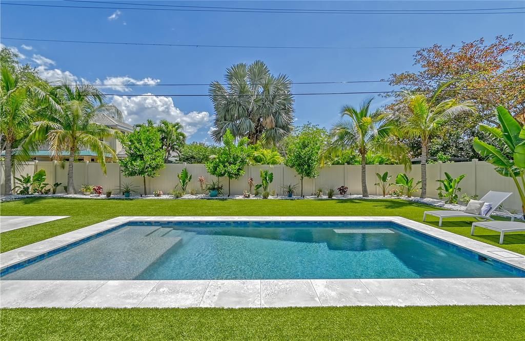 En Venta: $2,850,000 (5 camas, 4 baños, 3303 Pies cuadrados)