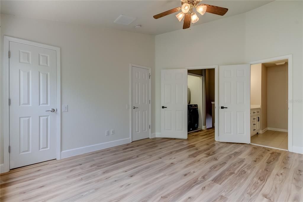 For Sale: $314,900 (2 beds, 2 baths, 1248 Square Feet)