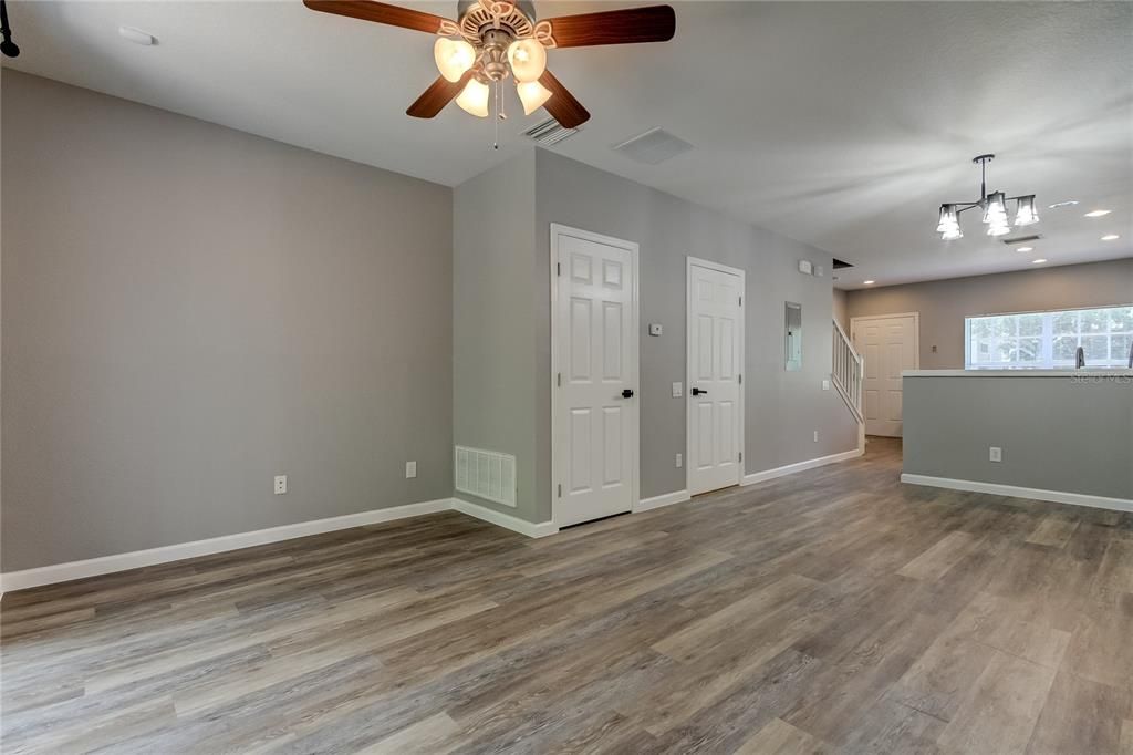 For Sale: $314,900 (2 beds, 2 baths, 1248 Square Feet)