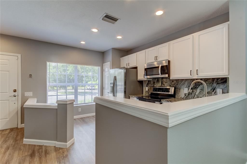 For Sale: $314,900 (2 beds, 2 baths, 1248 Square Feet)