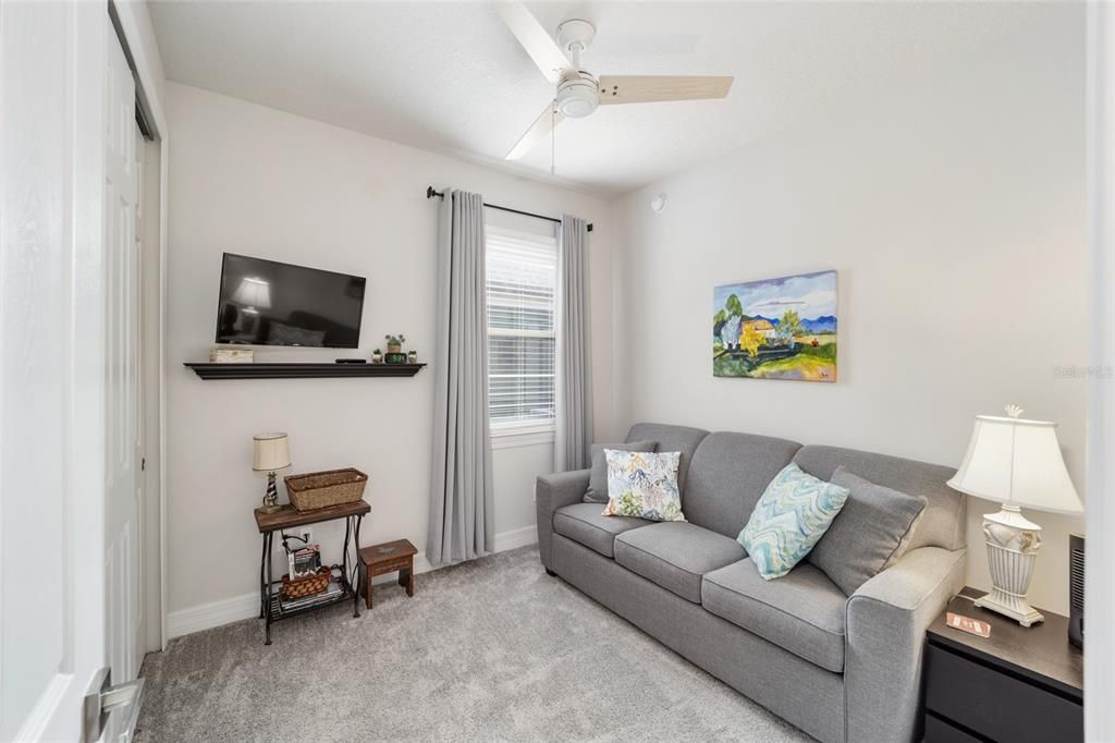 For Sale: $324,750 (2 beds, 2 baths, 1438 Square Feet)