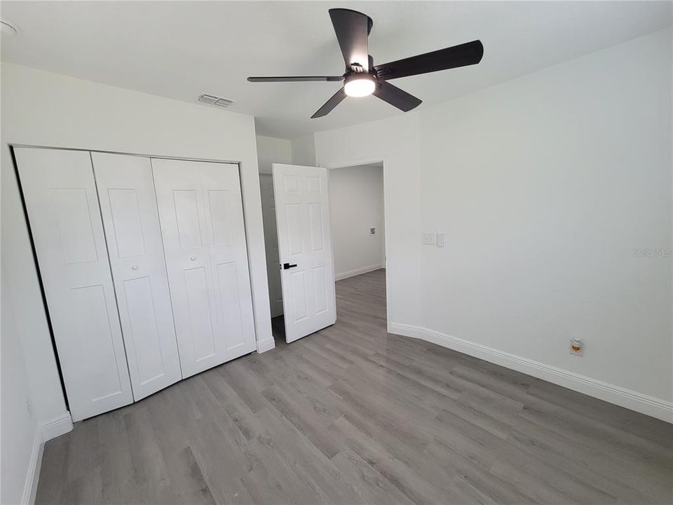 Active With Contract: $219,900 (3 beds, 2 baths, 800 Square Feet)