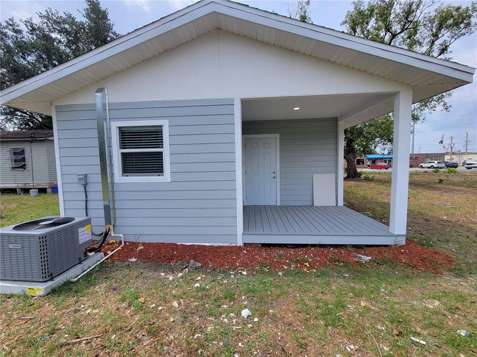 Recently Sold: $219,900 (3 beds, 2 baths, 800 Square Feet)