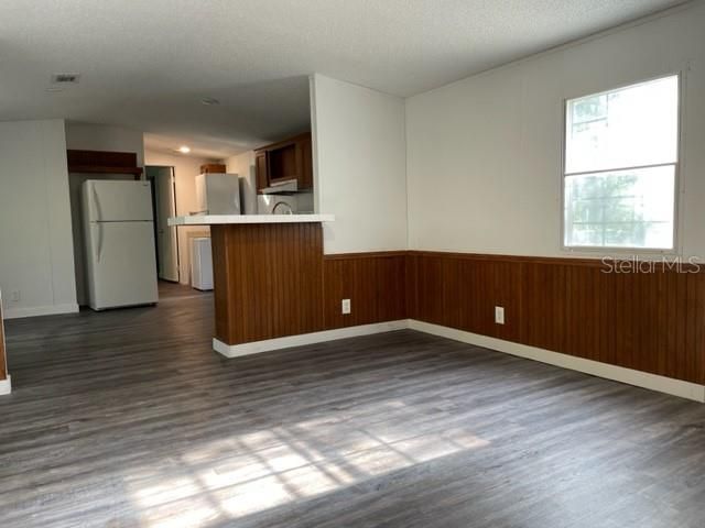 For Sale: $189,950 (3 beds, 2 baths, 980 Square Feet)