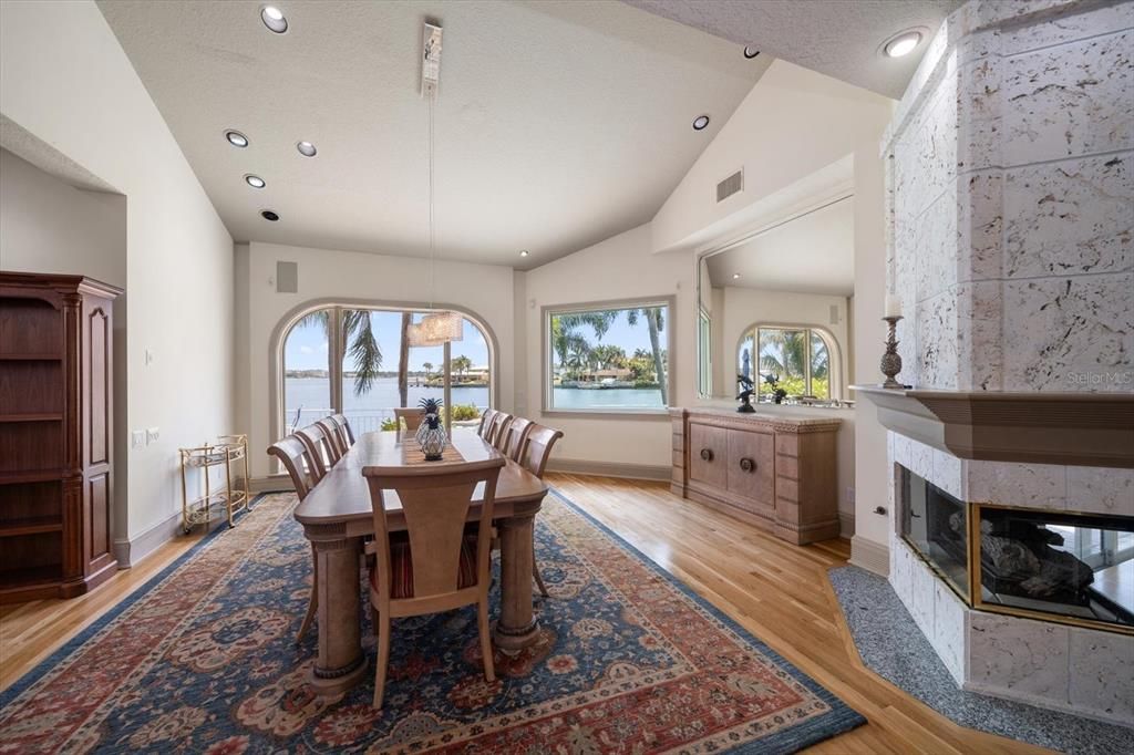 Recently Sold: $2,800,000 (3 beds, 3 baths, 3406 Square Feet)