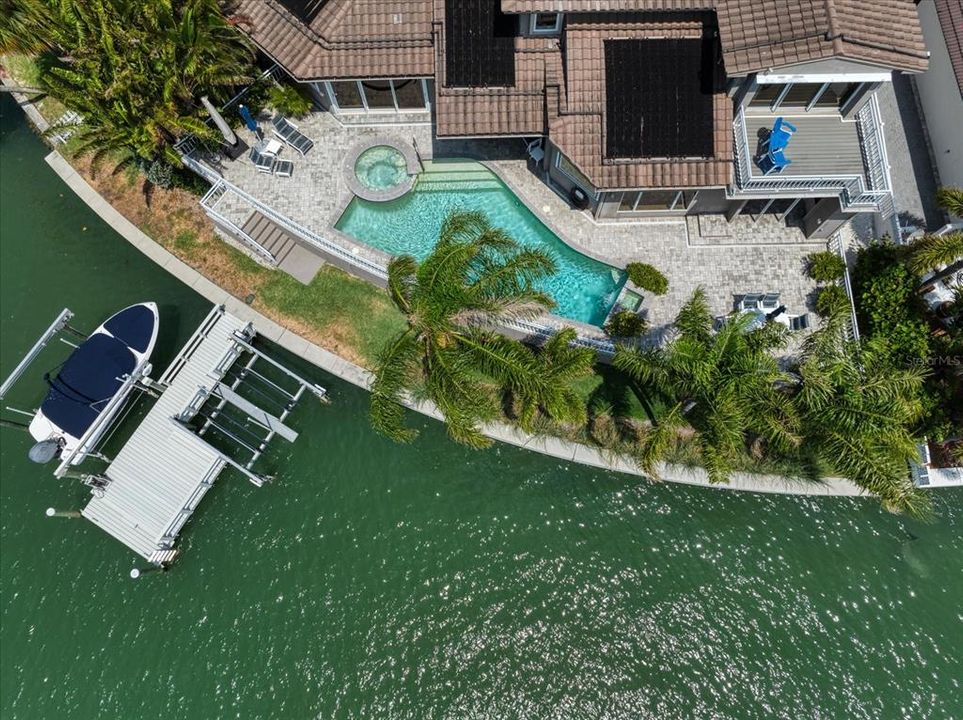 Recently Sold: $2,800,000 (3 beds, 3 baths, 3406 Square Feet)