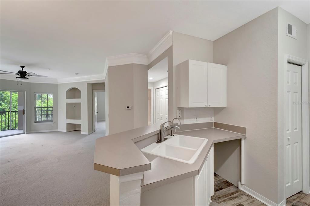 Breakfast bar has room for multiple barstools