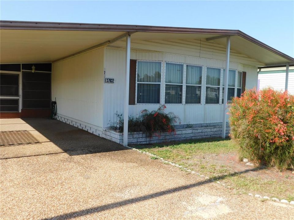 For Sale: $78,500 (2 beds, 2 baths, 1056 Square Feet)