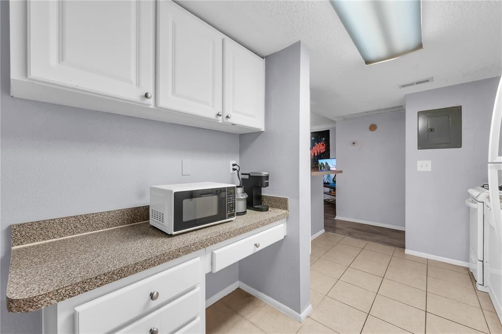 For Sale: $135,000 (2 beds, 2 baths, 992 Square Feet)