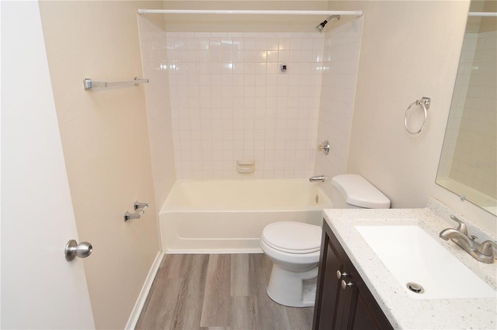 Active With Contract: $1,675 (2 beds, 2 baths, 1007 Square Feet)
