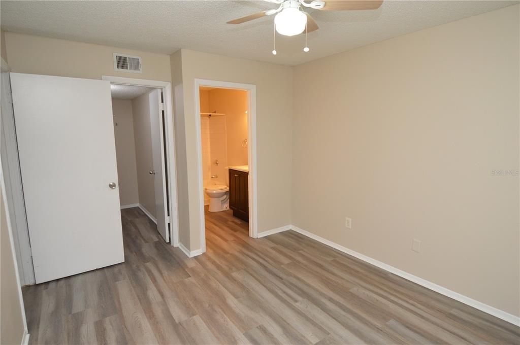 Recently Rented: $1,675 (2 beds, 2 baths, 1007 Square Feet)