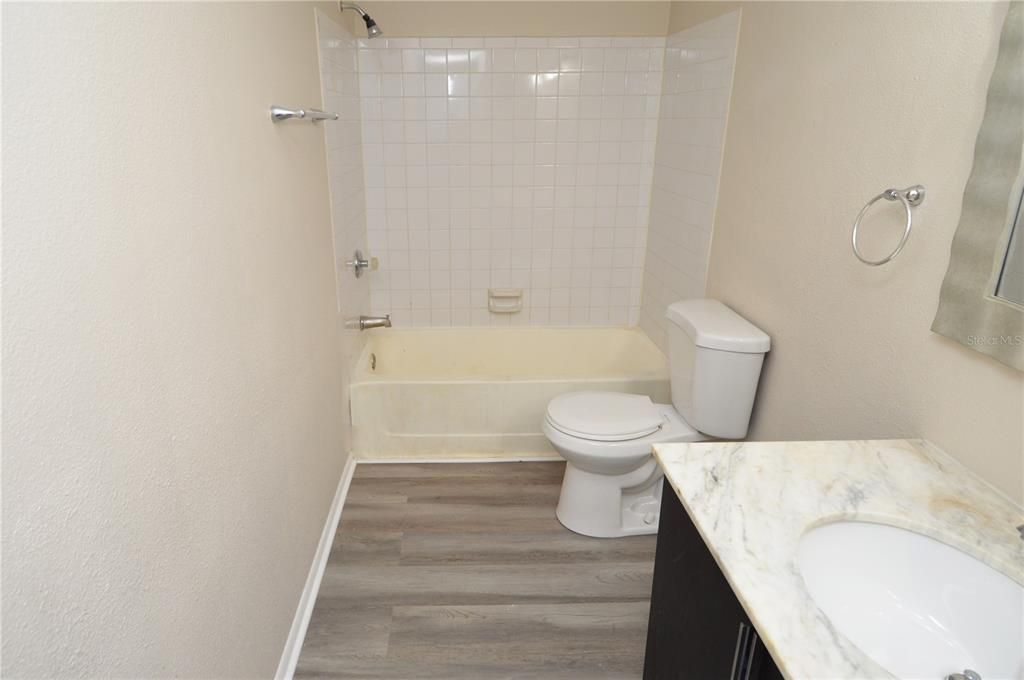 Recently Rented: $1,675 (2 beds, 2 baths, 1007 Square Feet)