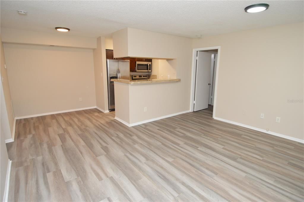 Recently Rented: $1,675 (2 beds, 2 baths, 1007 Square Feet)