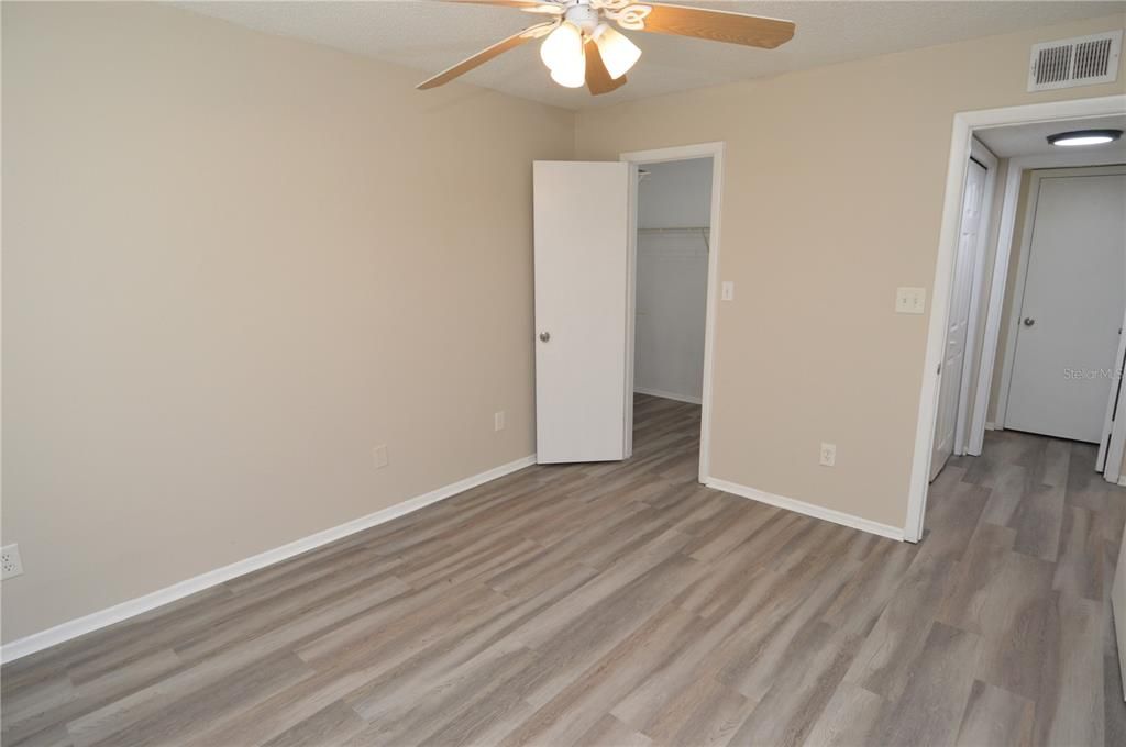 Active With Contract: $1,675 (2 beds, 2 baths, 1007 Square Feet)