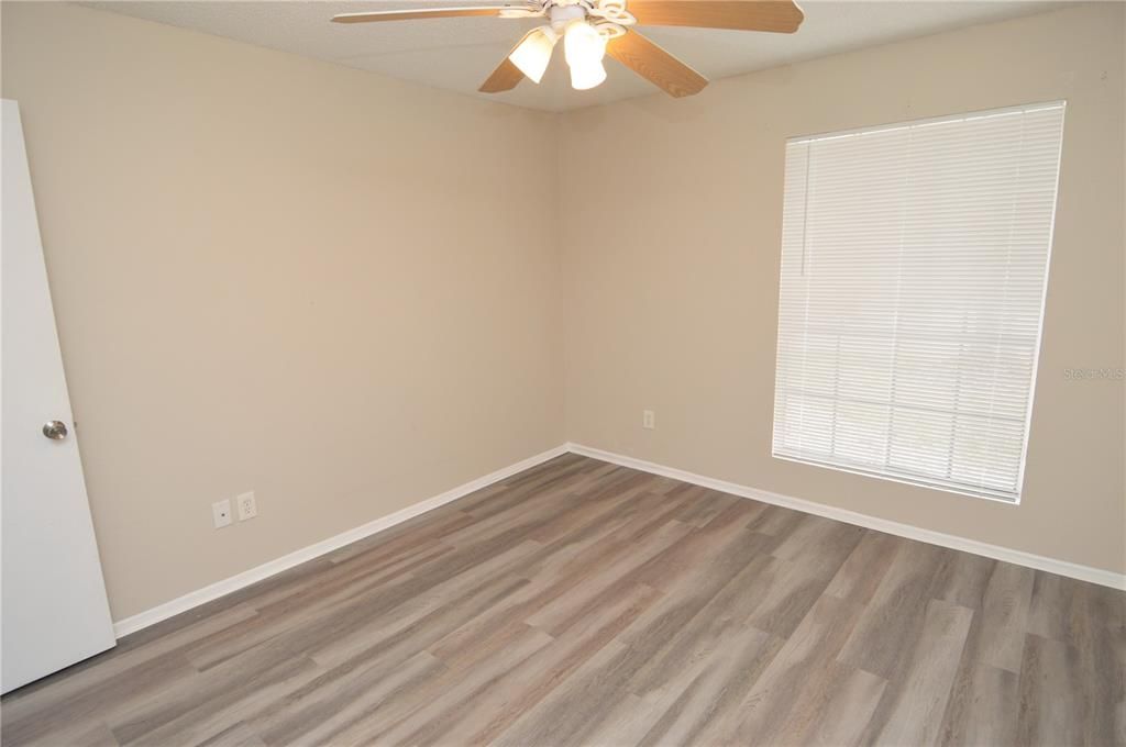 Active With Contract: $1,675 (2 beds, 2 baths, 1007 Square Feet)