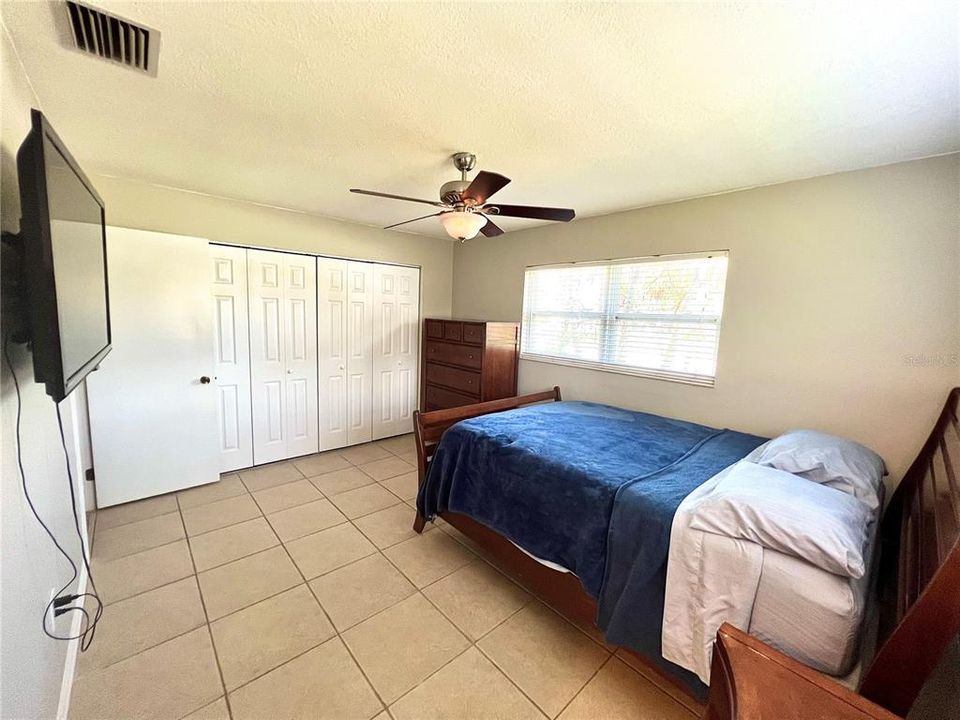 Recently Rented: $3,300 (3 beds, 2 baths, 1317 Square Feet)