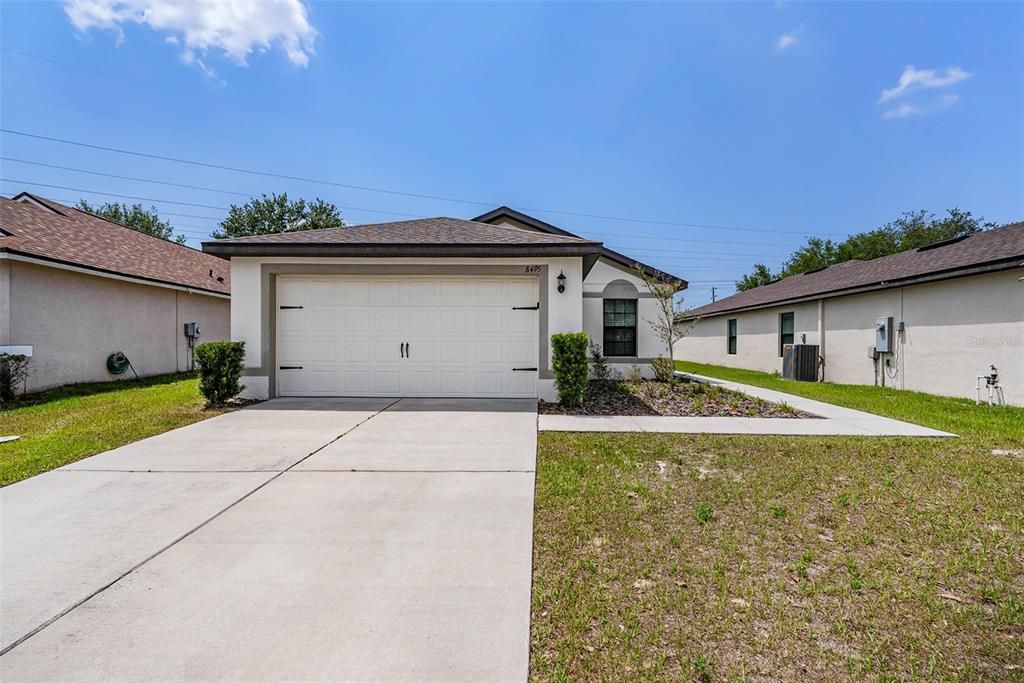 For Sale: $299,900 (3 beds, 2 baths, 1676 Square Feet)