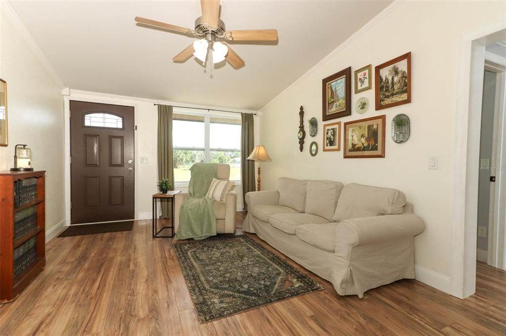 Active With Contract: $449,900 (3 beds, 2 baths, 1320 Square Feet)