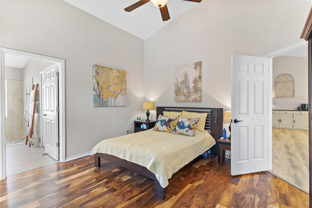 Master bedroom, bed facing the pool