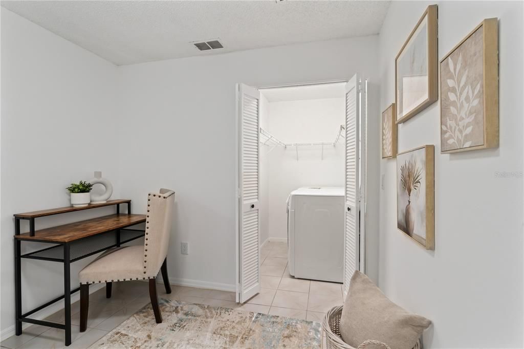 For Sale: $319,000 (2 beds, 2 baths, 1317 Square Feet)