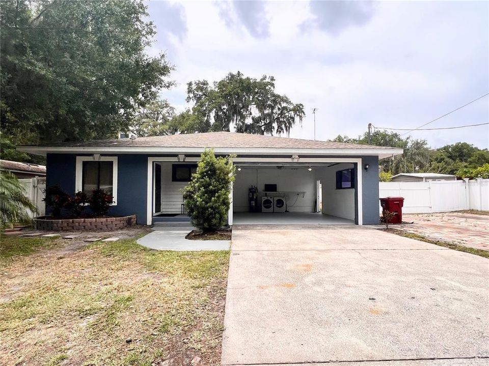 For Sale: $340,000 (3 beds, 2 baths, 1391 Square Feet)