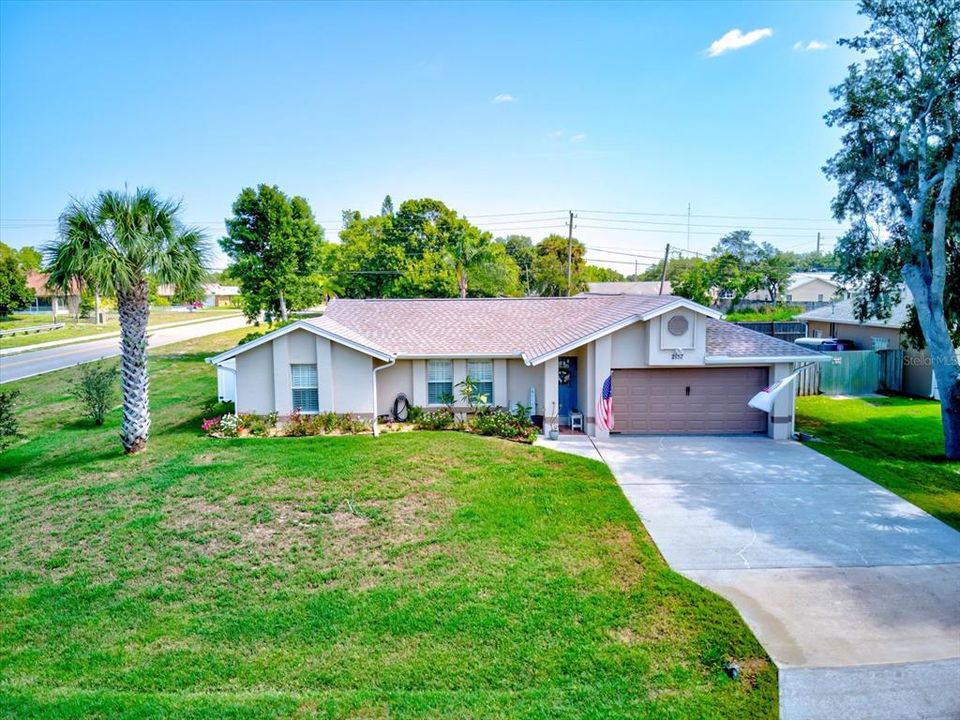 Active With Contract: $345,000 (3 beds, 2 baths, 1590 Square Feet)