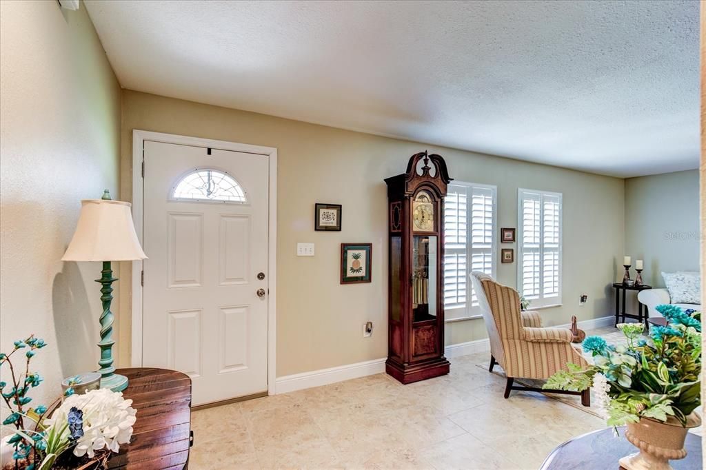 Active With Contract: $345,000 (3 beds, 2 baths, 1590 Square Feet)