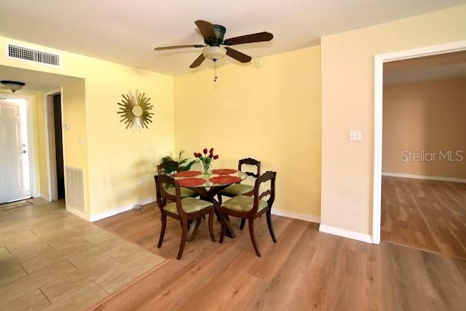 For Sale: $408,500 (2 beds, 2 baths, 1605 Square Feet)