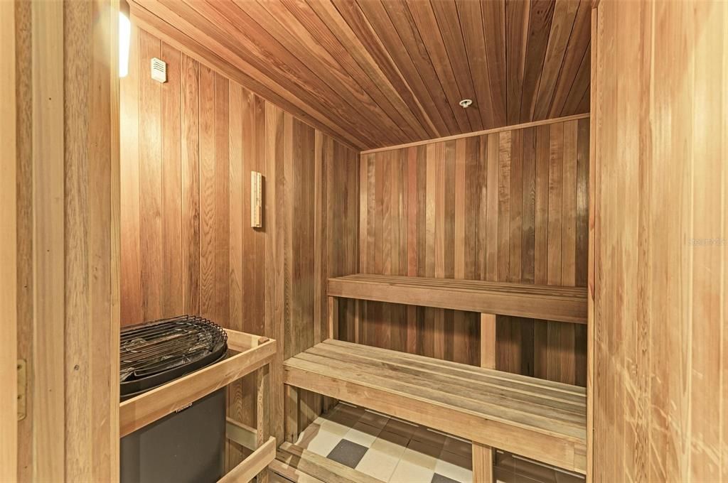 Yes, even a hot rock sauna in both men's and ladies room
