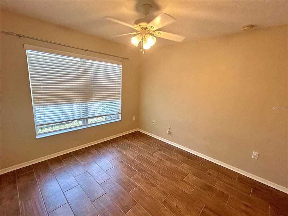 For Rent: $2,800 (4 beds, 2 baths, 2206 Square Feet)