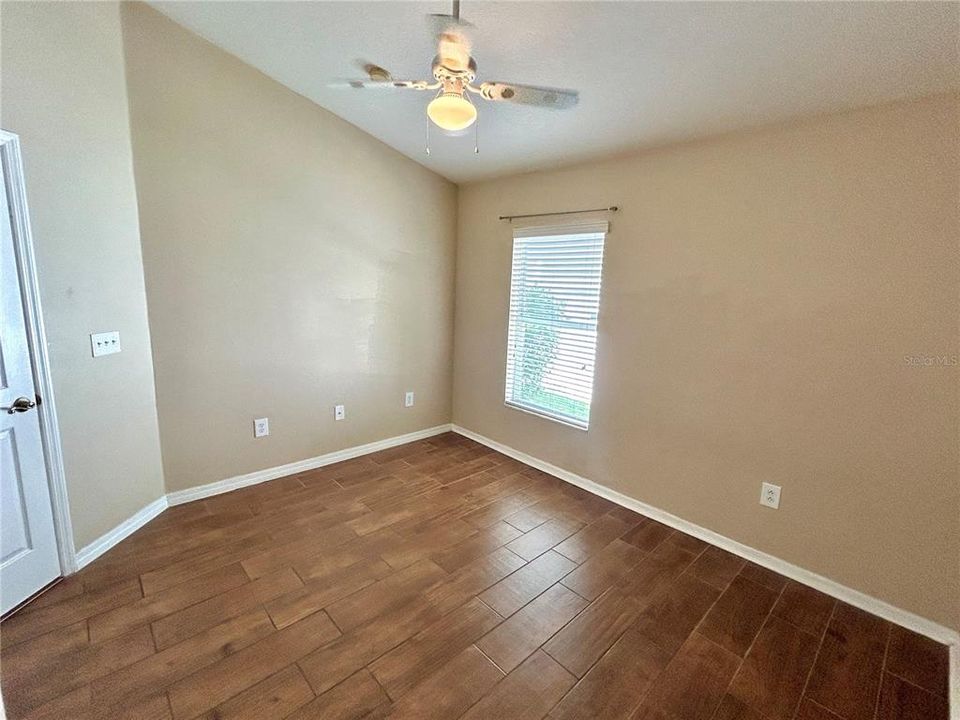 For Rent: $2,800 (4 beds, 2 baths, 2206 Square Feet)