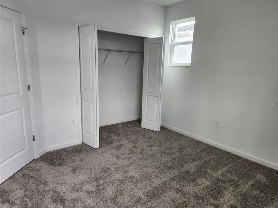 For Rent: $2,350 (3 beds, 2 baths, 1988 Square Feet)