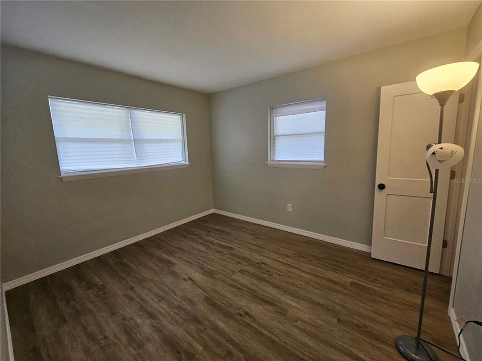 For Sale: $229,000 (3 beds, 1 baths, 1085 Square Feet)