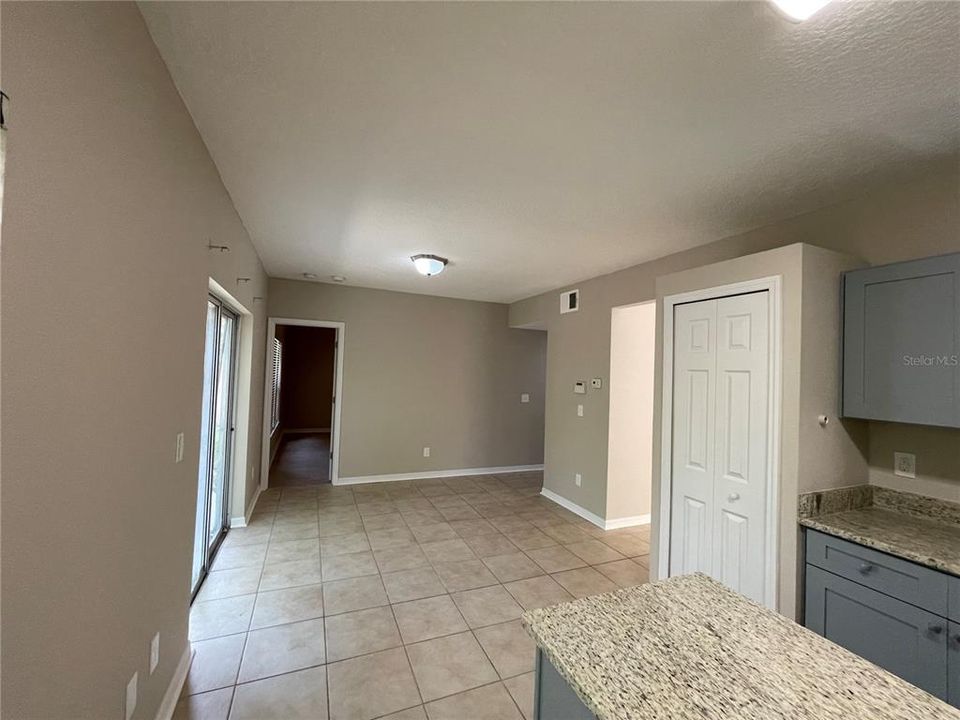 Active With Contract: $2,950 (4 beds, 2 baths, 1984 Square Feet)