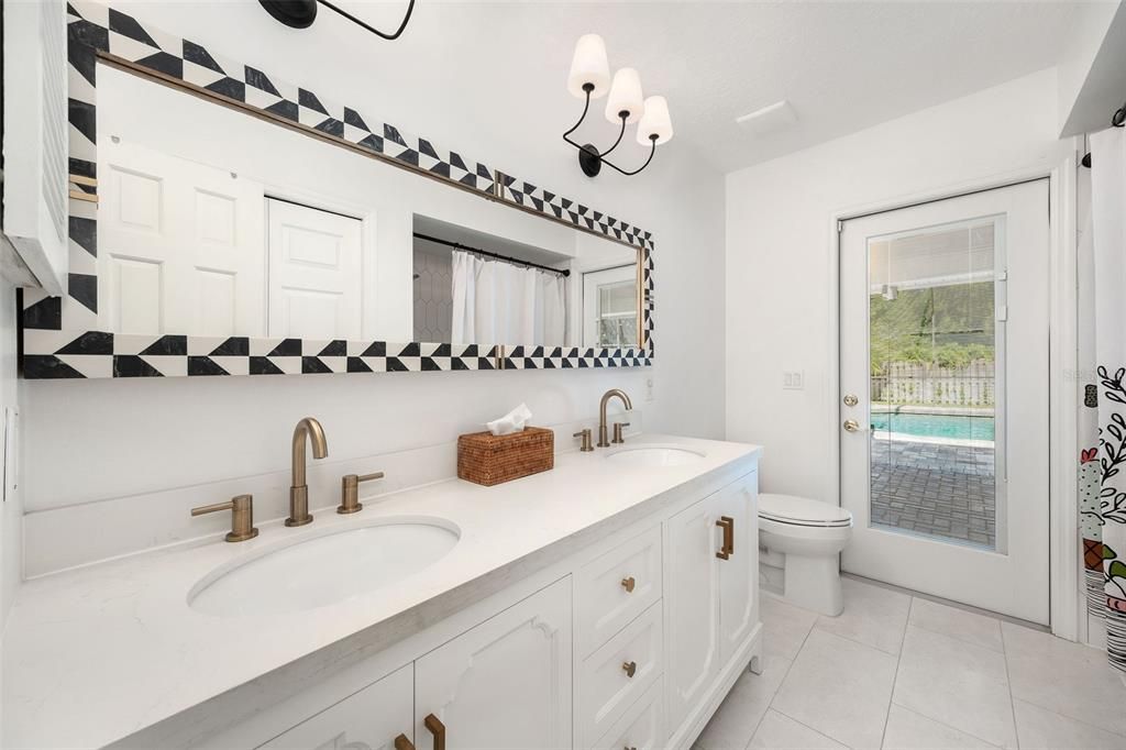 Active With Contract: $1,150,000 (4 beds, 2 baths, 3089 Square Feet)