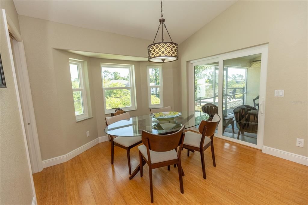 For Sale: $459,900 (3 beds, 2 baths, 1811 Square Feet)
