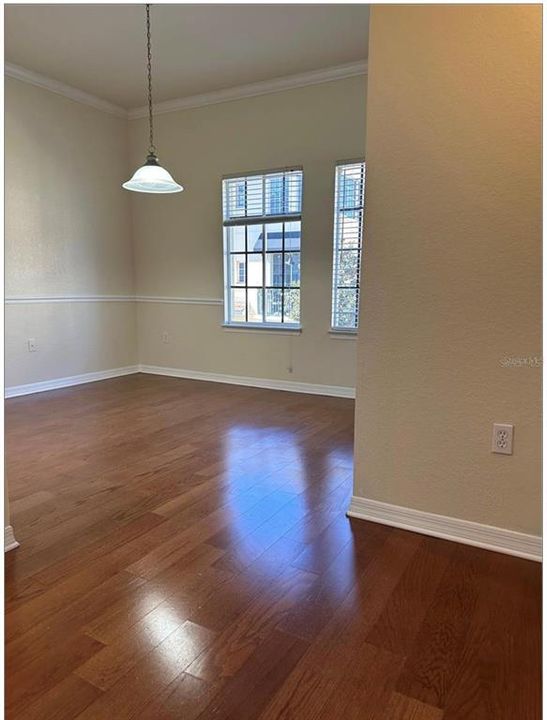 Recently Rented: $2,400 (2 beds, 2 baths, 1349 Square Feet)