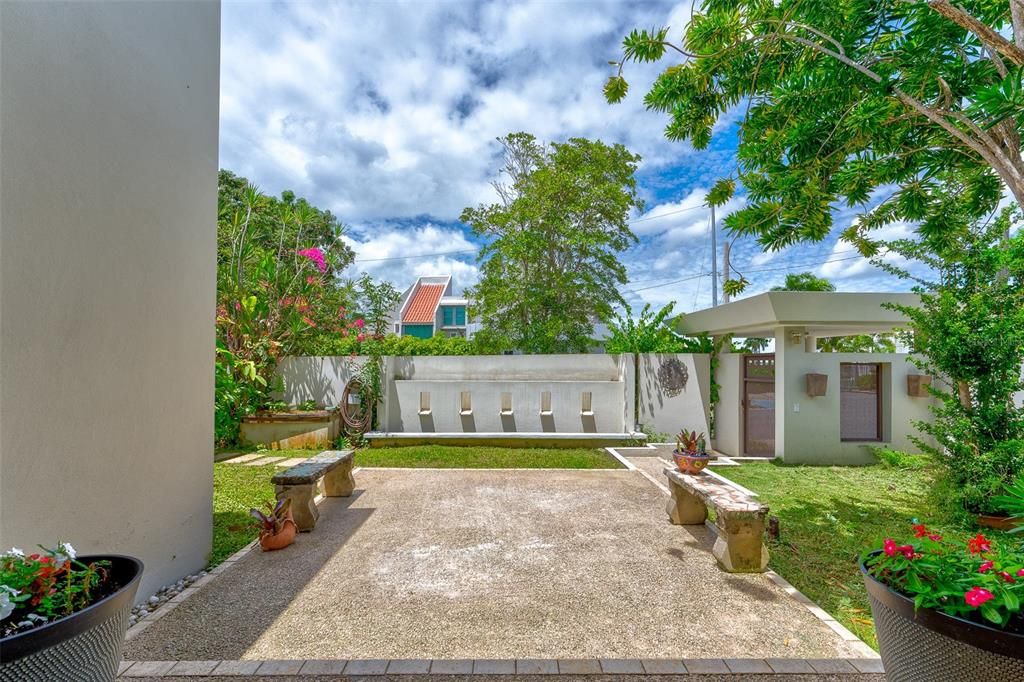 Vendido Recientemente: $725,000 (5 camas, 4 baños, 0 Pies cuadrados)