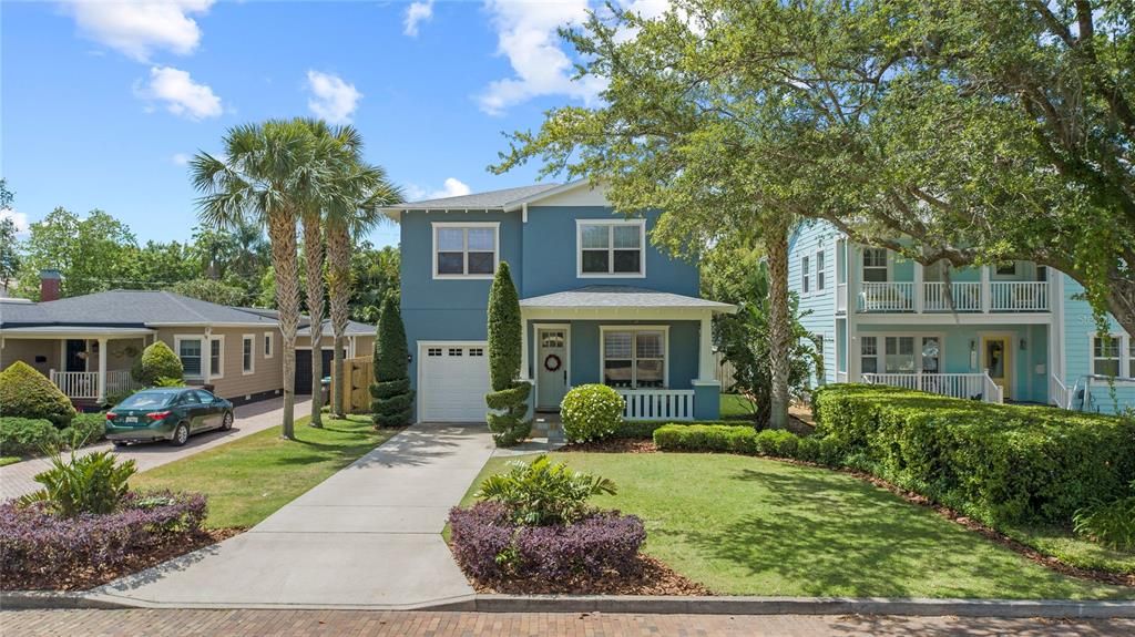 Active With Contract: $949,000 (4 beds, 2 baths, 2340 Square Feet)