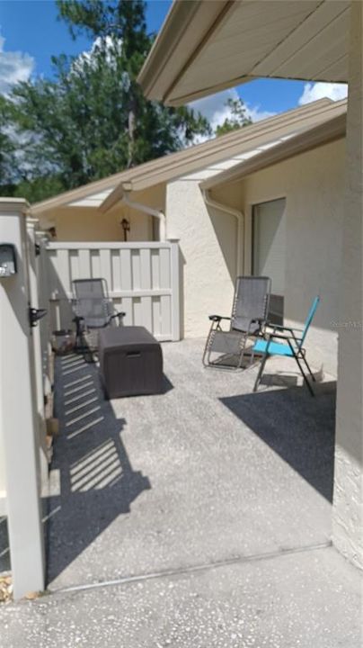 Recently Sold: $259,900 (2 beds, 2 baths, 1177 Square Feet)